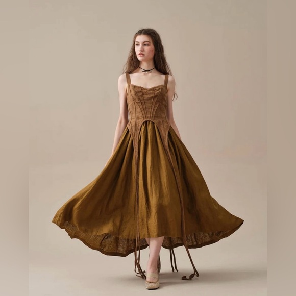 Linennaive Rococo Linen Maxi Dress - Picture 4 of 5